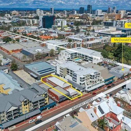 Emu Backpackers Perth - Note - Valid Passport Required For Check In Vandrarhem Exteriör bild